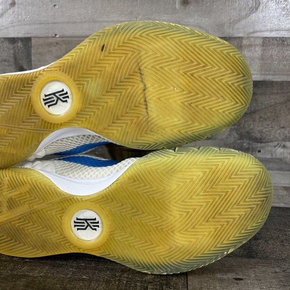 Nike Kyrie 1 iD White & Blue Basketball Shoes 747423-991 - Picture 12 of 12